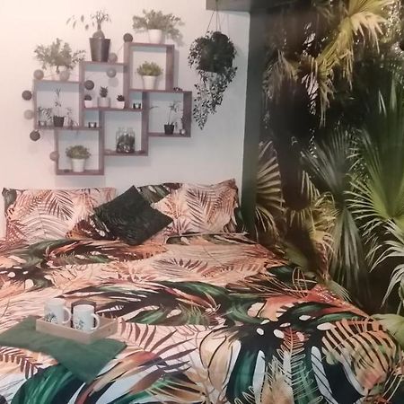 Le Jardin D'Eden Apartman Troarn Kültér fotó